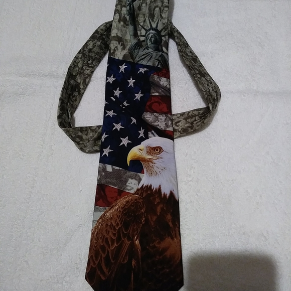 Eagles Wings necktie - Picture 5 of 5